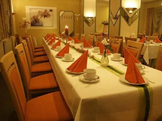 Adler-Hotel Делич Экстерьер фото